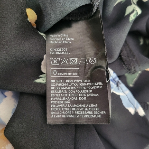 Divided Romper - Picture 8 of 8